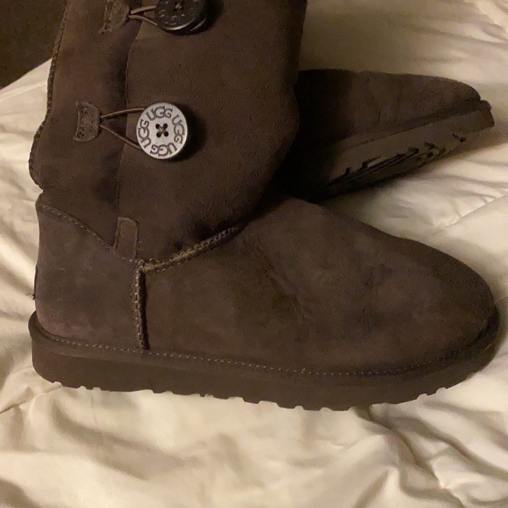 Ugg boots bailey button